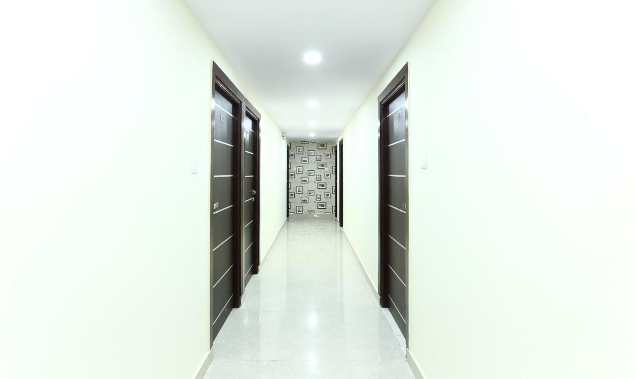 העיר בנגלור Fabhotel Rotano Suites - Yelahanka מראה חיצוני תמונה