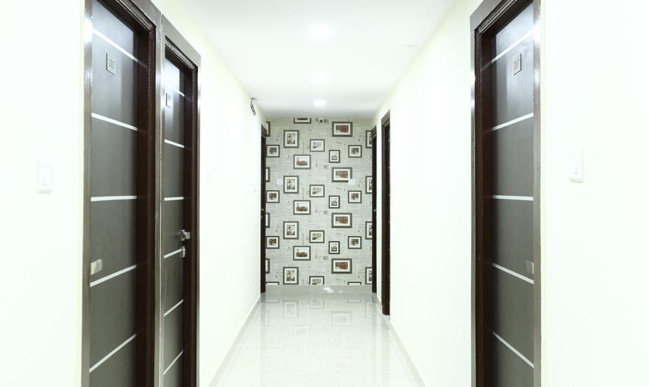 העיר בנגלור Fabhotel Rotano Suites - Yelahanka מראה חיצוני תמונה