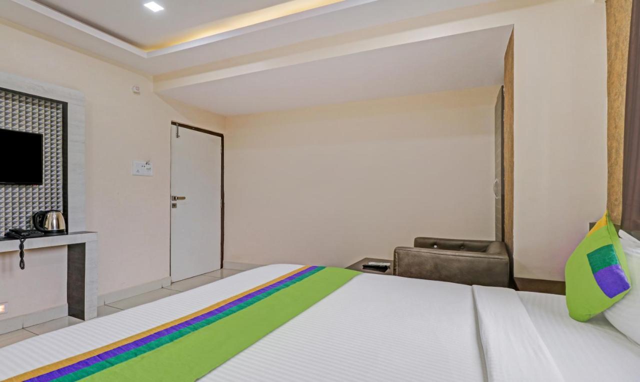 העיר בנגלור Fabhotel Rotano Suites - Yelahanka מראה חיצוני תמונה