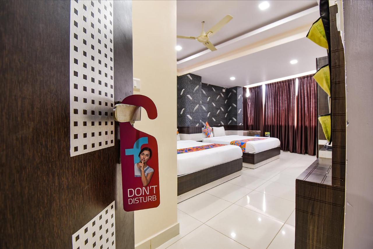 העיר בנגלור Fabhotel Rotano Suites - Yelahanka מראה חיצוני תמונה