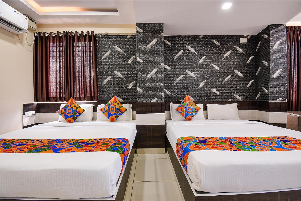 העיר בנגלור Fabhotel Rotano Suites - Yelahanka מראה חיצוני תמונה