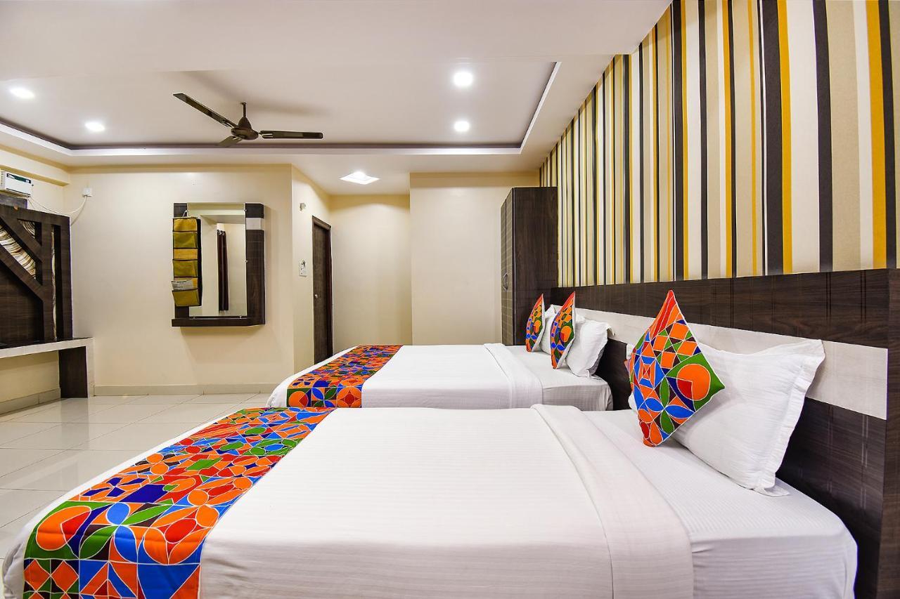 העיר בנגלור Fabhotel Rotano Suites - Yelahanka מראה חיצוני תמונה