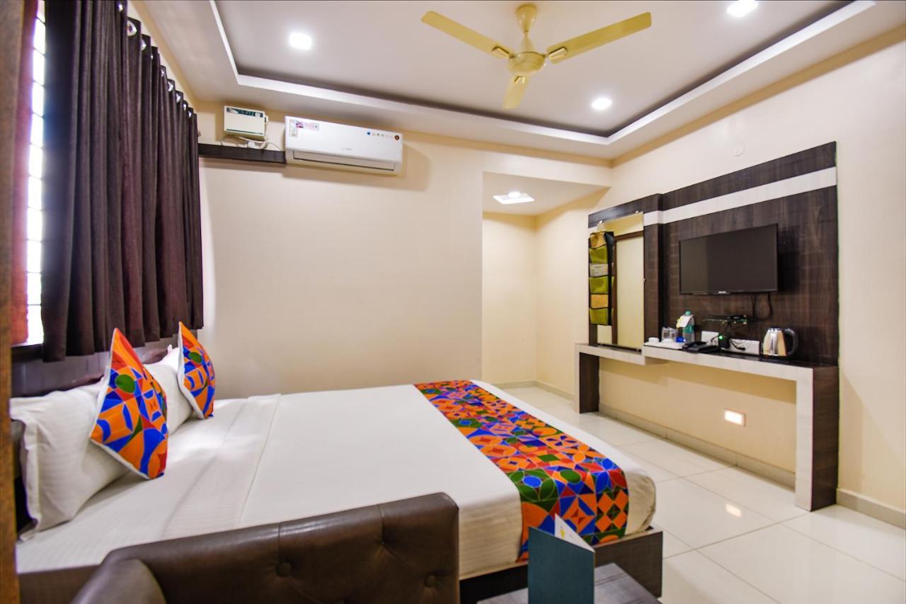 העיר בנגלור Fabhotel Rotano Suites - Yelahanka מראה חיצוני תמונה