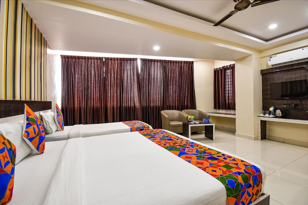 העיר בנגלור Fabhotel Rotano Suites - Yelahanka מראה חיצוני תמונה